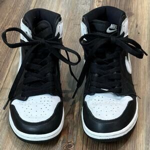 Nike Air Jordan 1 Retro High OG Black White (GS) Reverse Panda - Boys size US4
